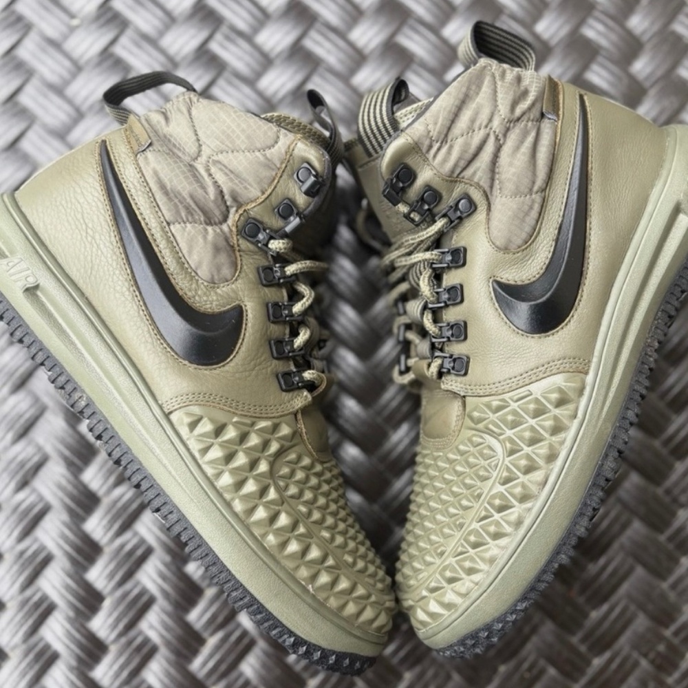 Nike Lunar Force 1 Duckboot size 7Y